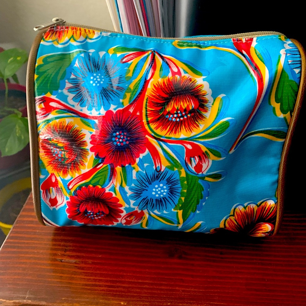 Consuela Makeup Bag NWOT *Retired Pattern*